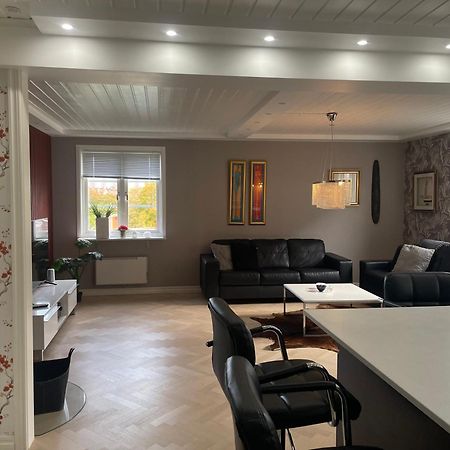 Apartment Uddevalla Bohuslaen Bubbelbad Kültér fotó