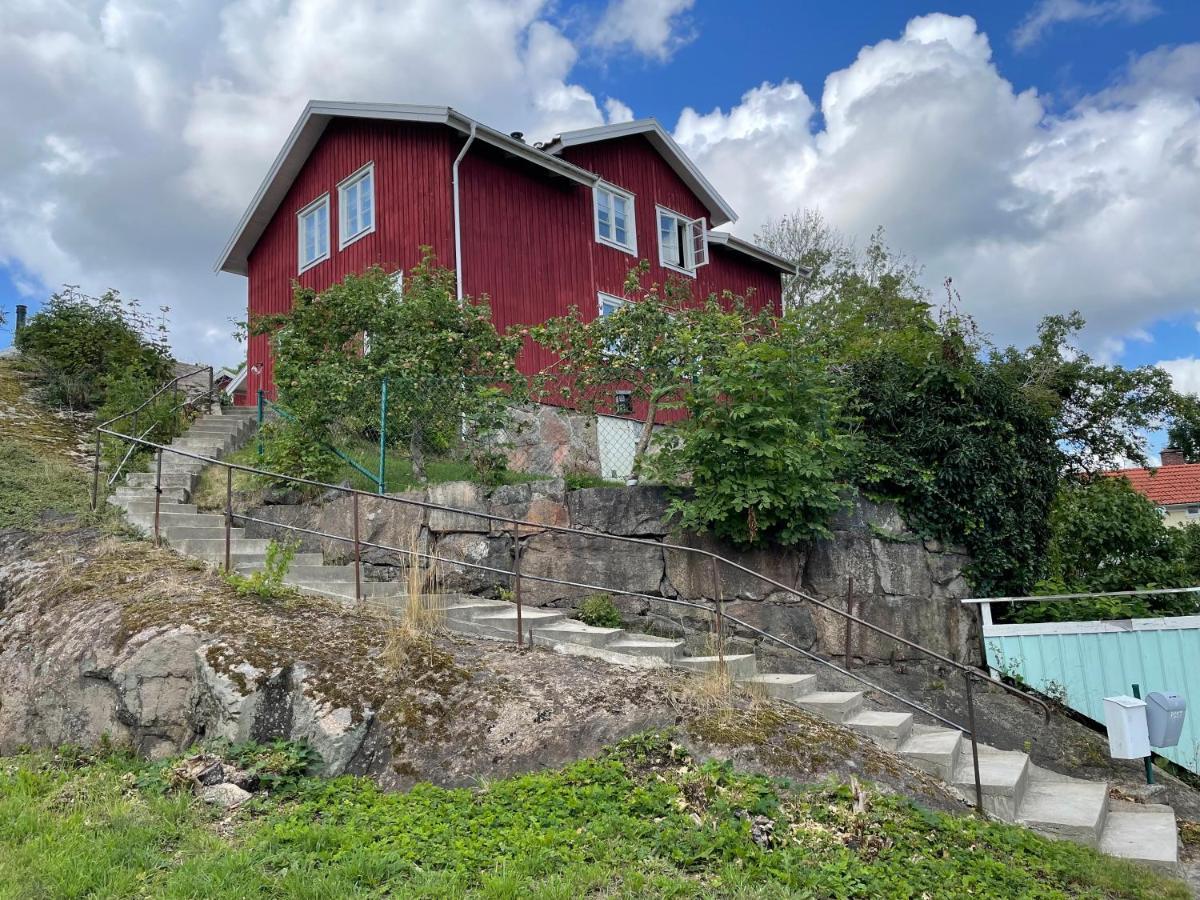 Apartment Uddevalla Bohuslaen Bubbelbad Kültér fotó