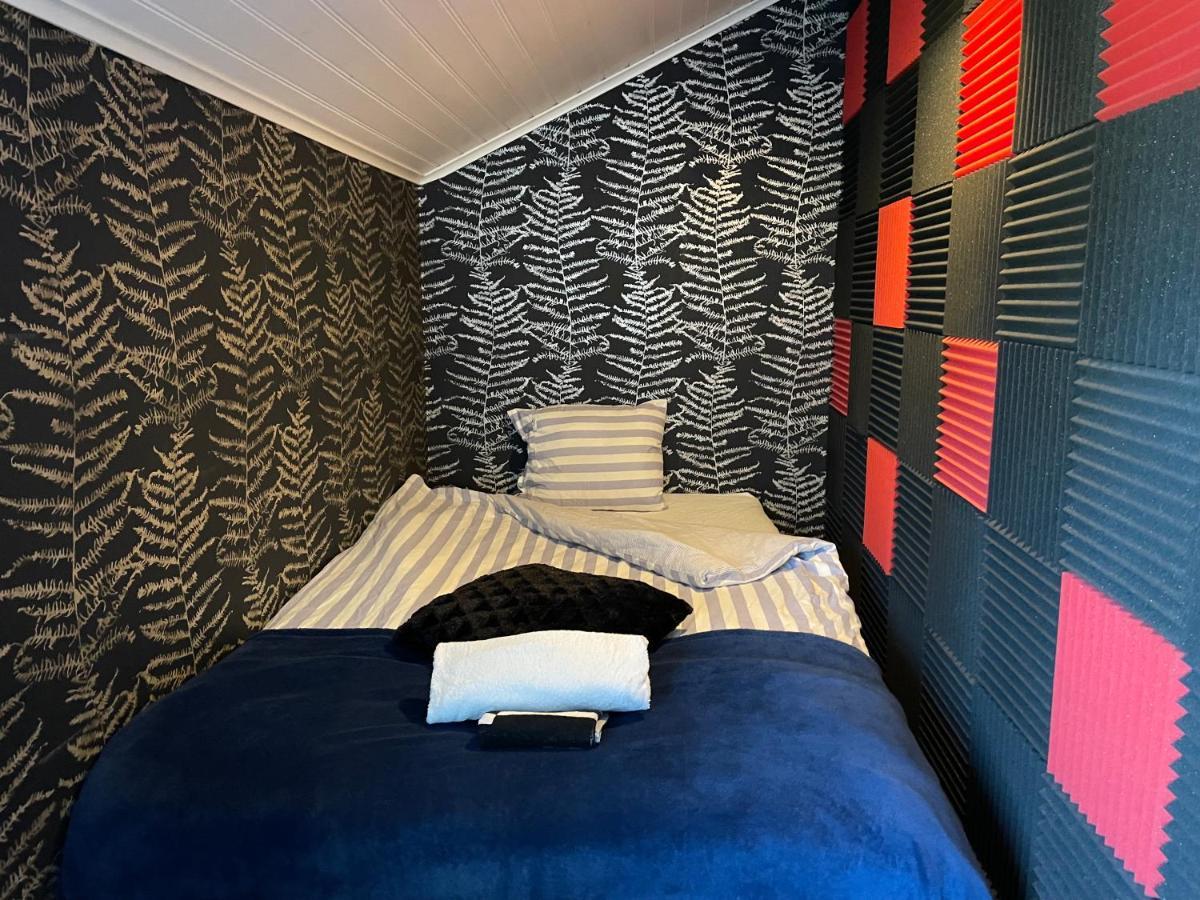 Apartment Uddevalla Bohuslaen Bubbelbad Kültér fotó