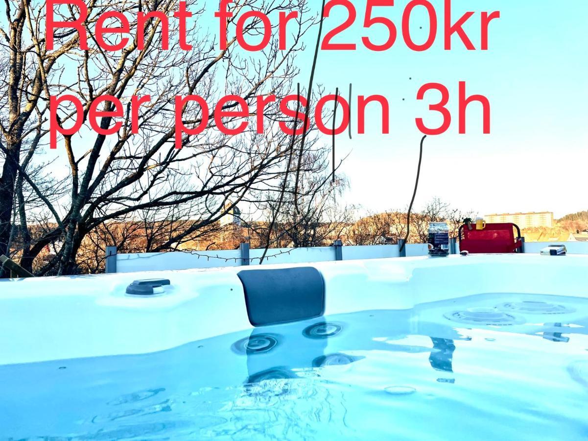 Apartment Uddevalla Bohuslaen Bubbelbad Kültér fotó
